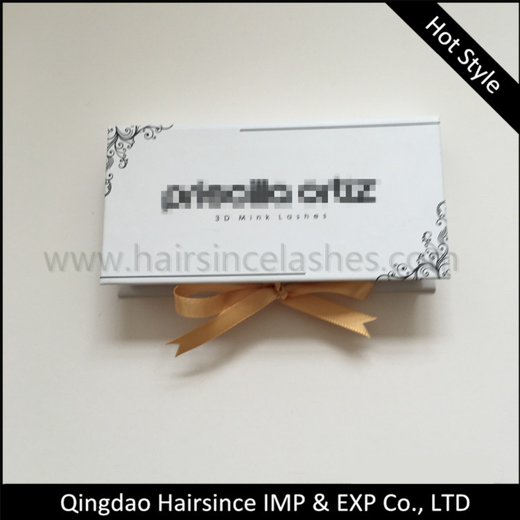 White color handmade lashes package with logo free design free sample